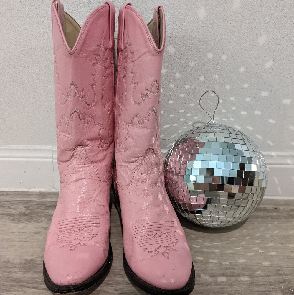 Pink Cowgirl / Cowboy Boots